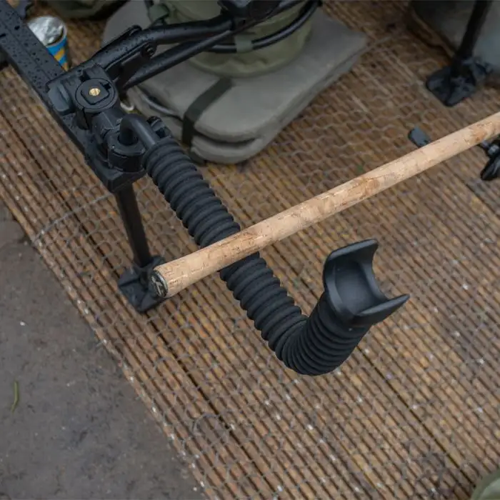 Korum Any Chair Ripple, Rutenhalterung 4 Korum Any Chair Ripple, Rutenhalterung – Bild 2